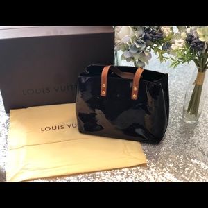 Louis Vuitton Reade PM in Amarante